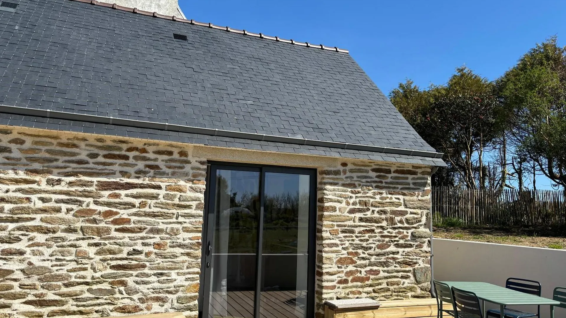 Дом отдыха La Petite Maison De Celestine Ploneour-Lanvern